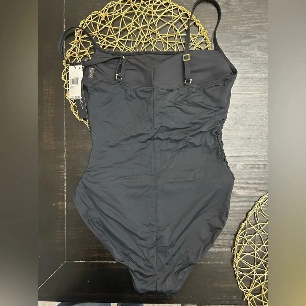 La Blanca Women's One Piece Swimsuit Island Goddess Shirred Side Black